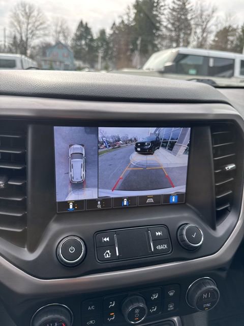 Used 2023 GMC Acadia AT4 w/ Technology Package image 31