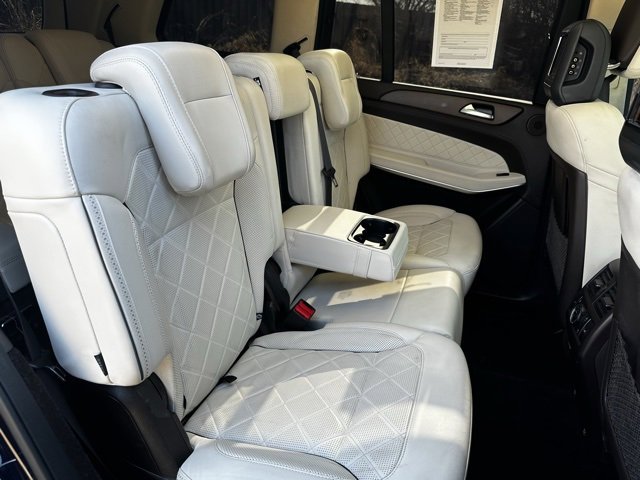 Used 2018 Mercedes-Benz GLS 550 4MATIC image 26