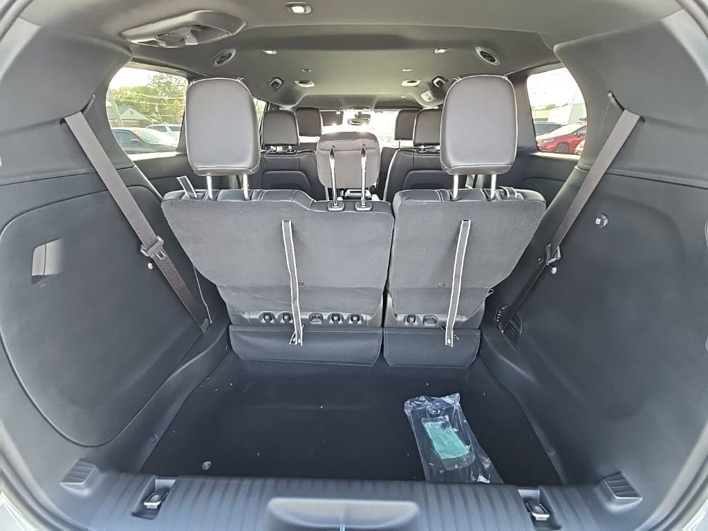 New 2026 Chrysler Pacifica Select w/ S Appearance Package image 38
