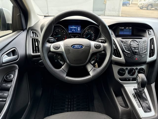 Used 2012 Ford Focus SE FWD image 18