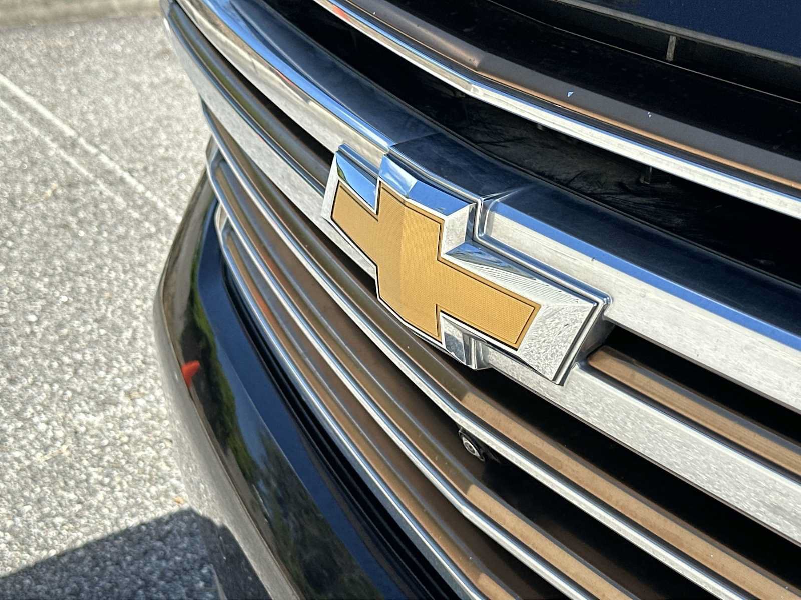 Certified 2023 Chevrolet Suburban High Country w/ Max Trailering Package RWD image 10
