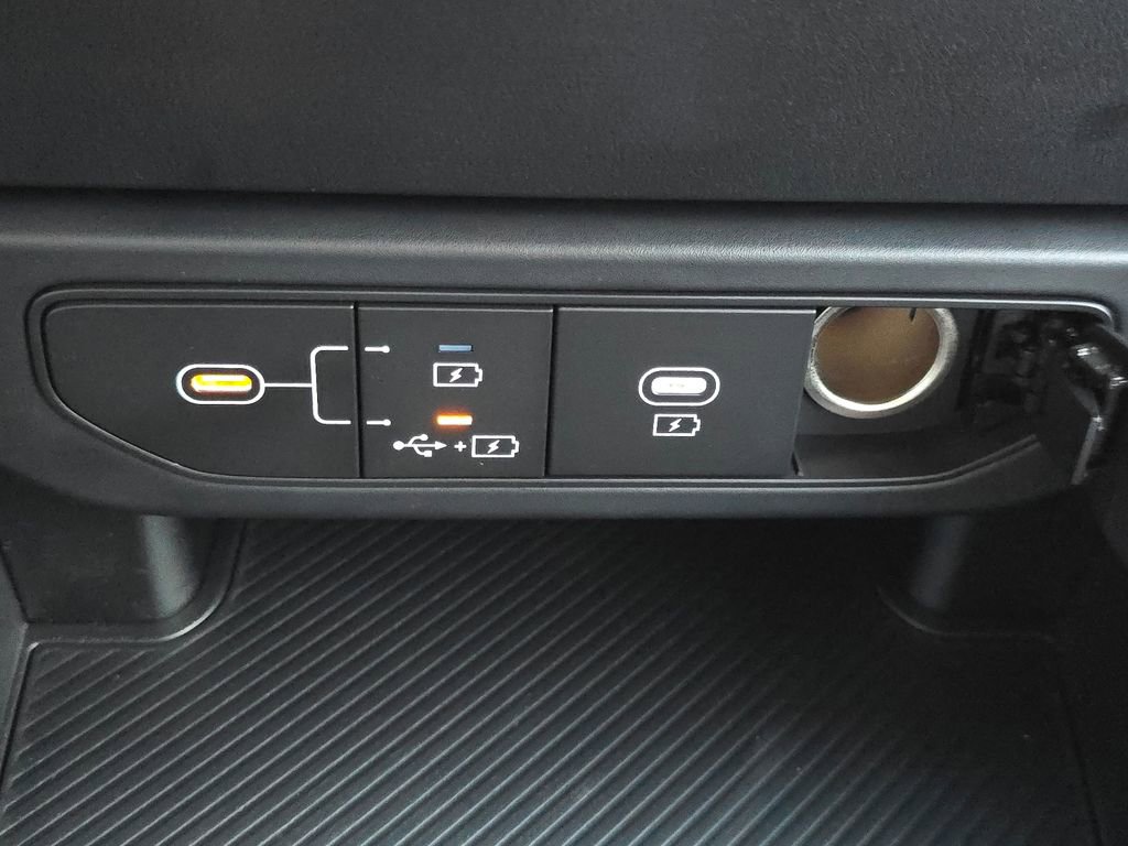 New 2025 Kia K4 LX image 6