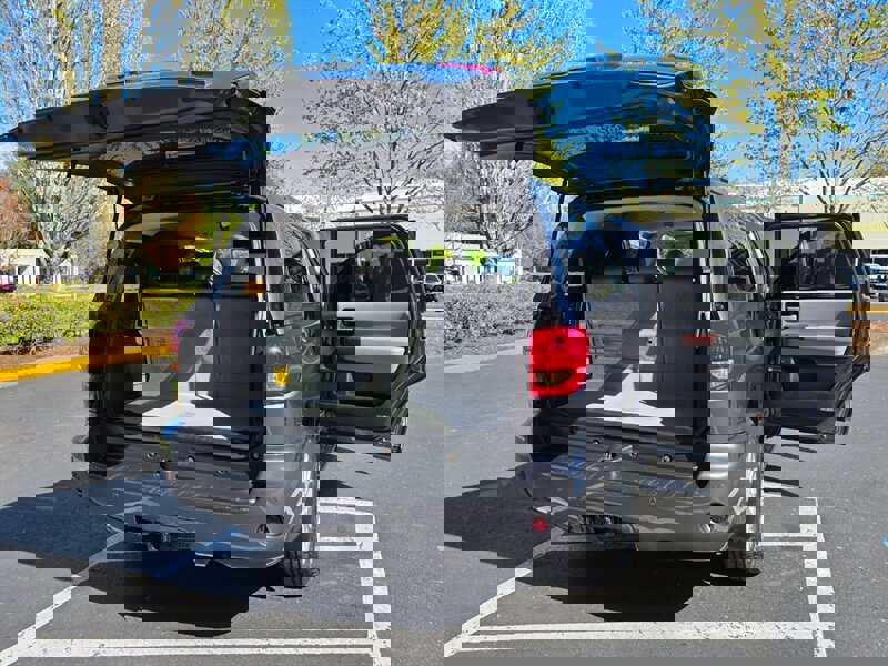 Used 2011 Toyota Sequoia Platinum AWD/4WD image 28