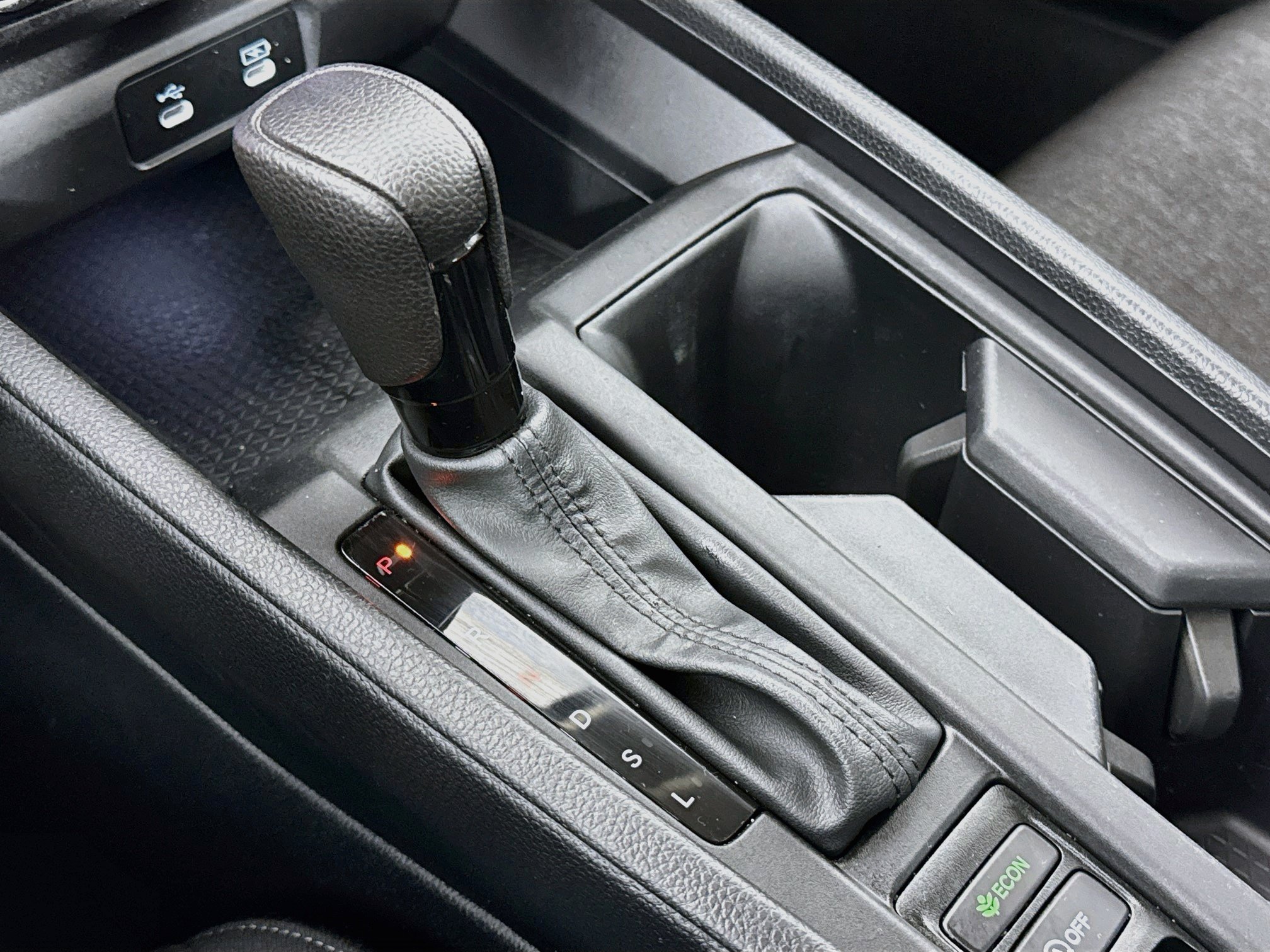 Certified 2025 Honda Accord SE image 16