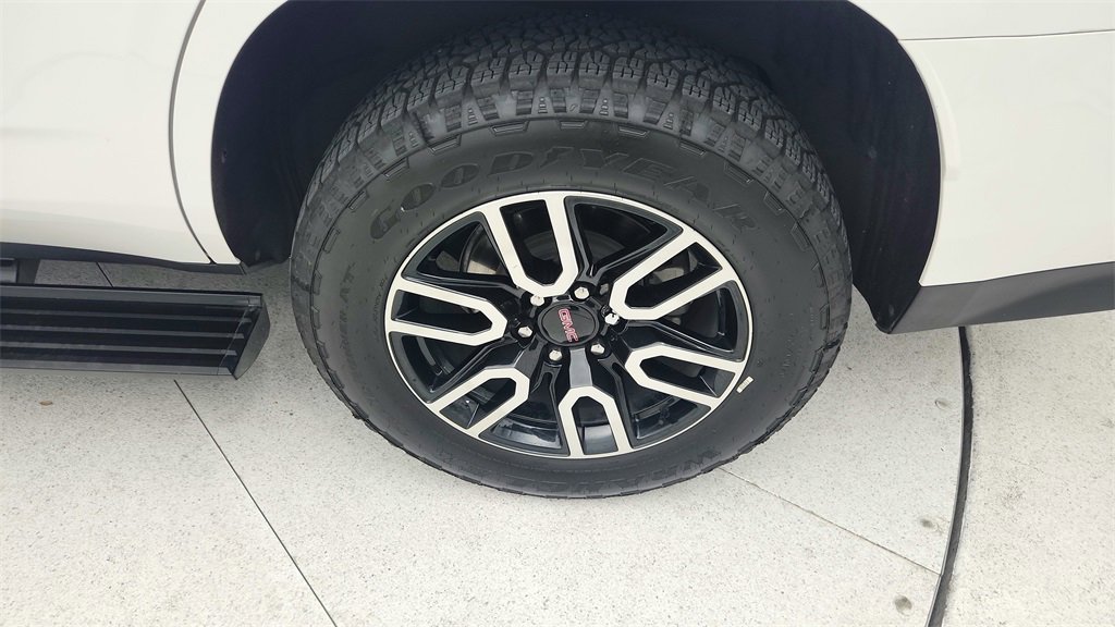 Certified 2023 GMC Yukon AT4 w/ Technology Package image 29