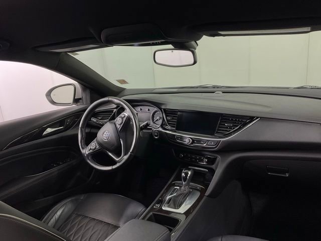 Used 2020 Buick Regal Avenir FWD image 30