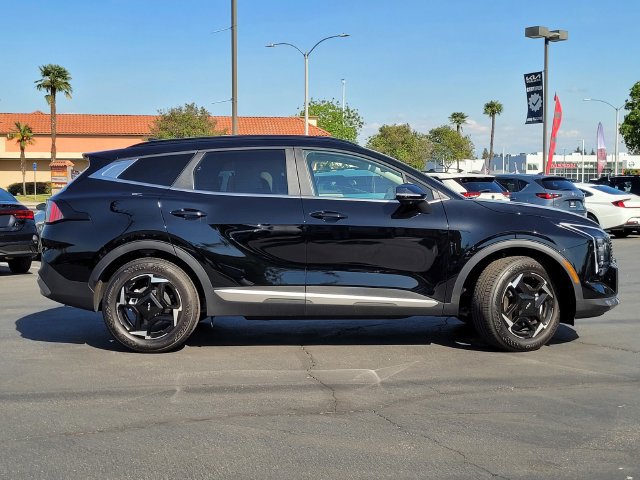 New 2026 Kia Sportage EX w/ EX Panorama Roof Package FWD image 4