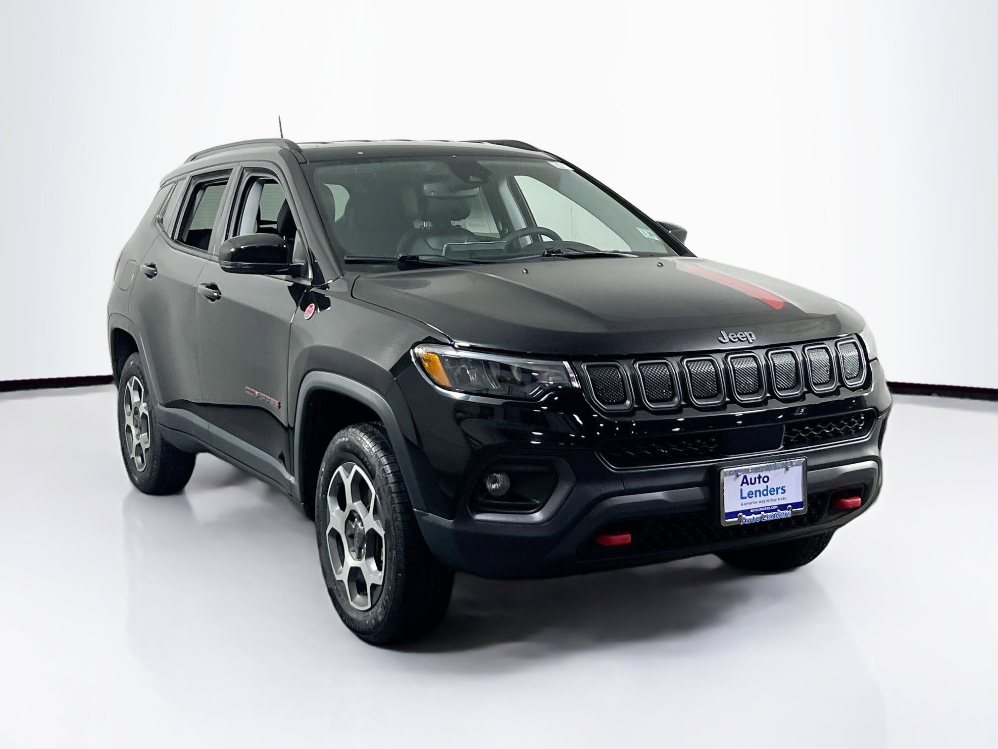 Used 2022 Jeep Compass Trailhawk AWD/4WD image 3
