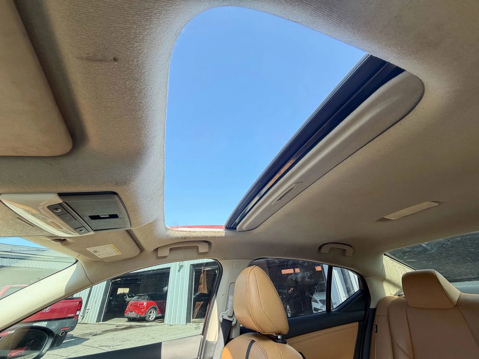 Used 2020 Nissan Sentra SV w/ SV Premium Package FWD image 26