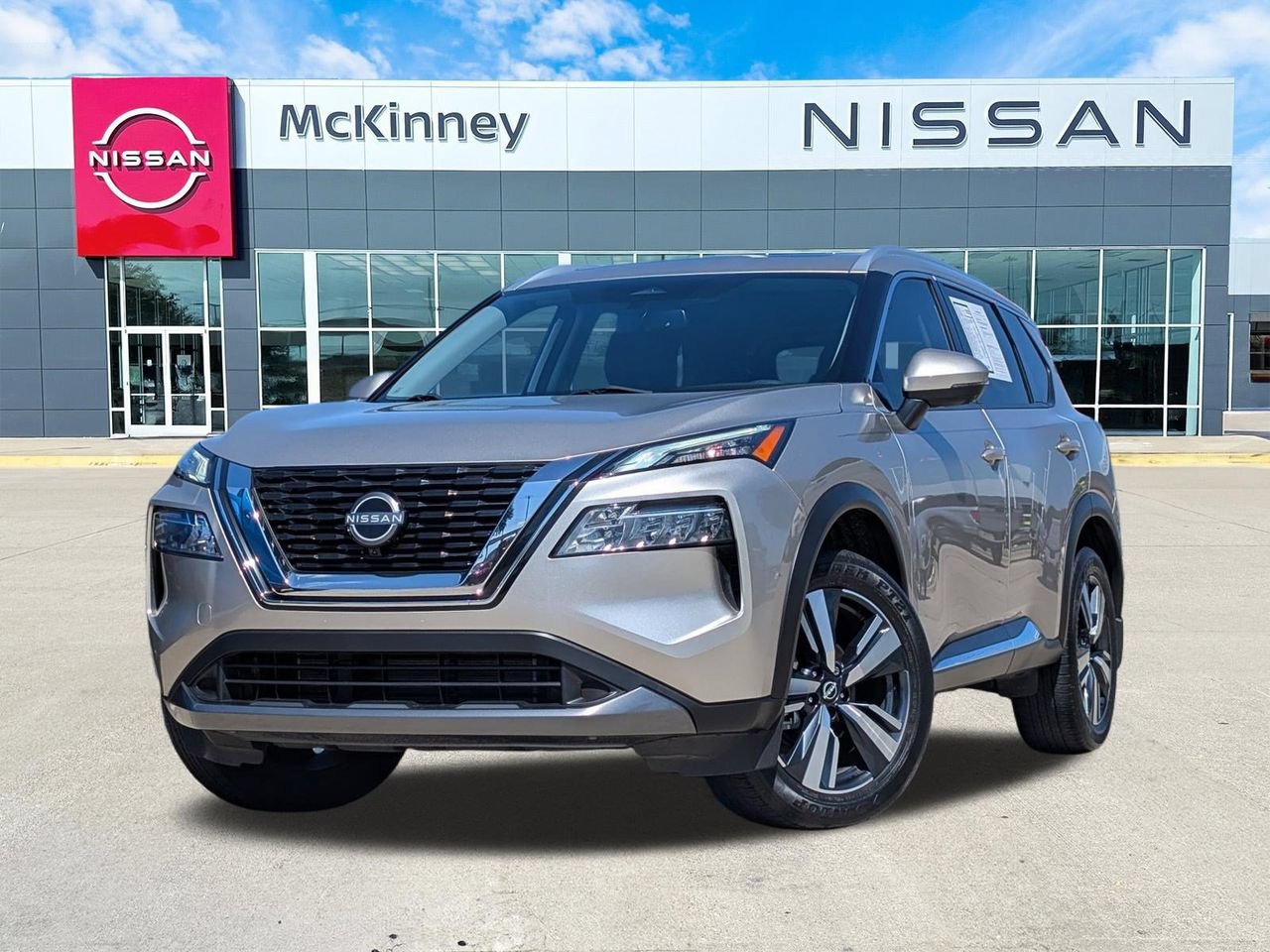 Used 2023 Nissan Rogue SL FWD image 1