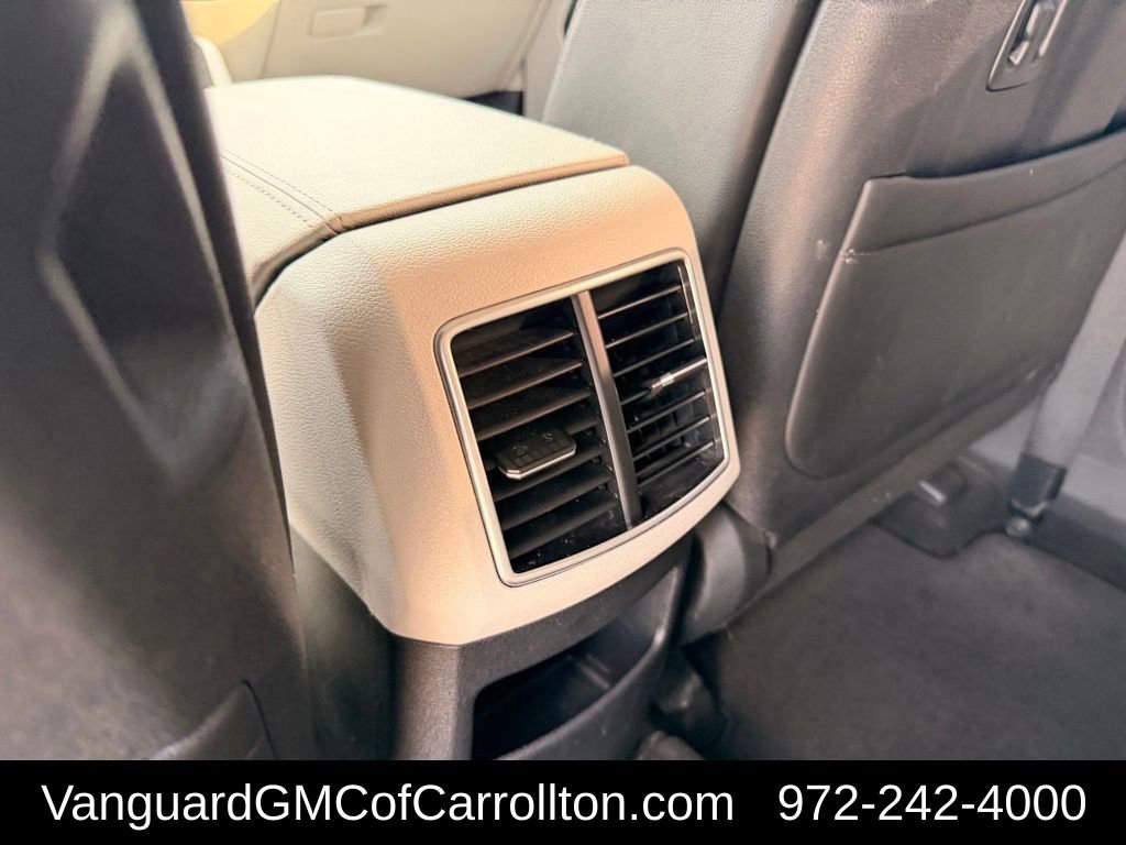 Used 2025 Kia Sportage EX image 29