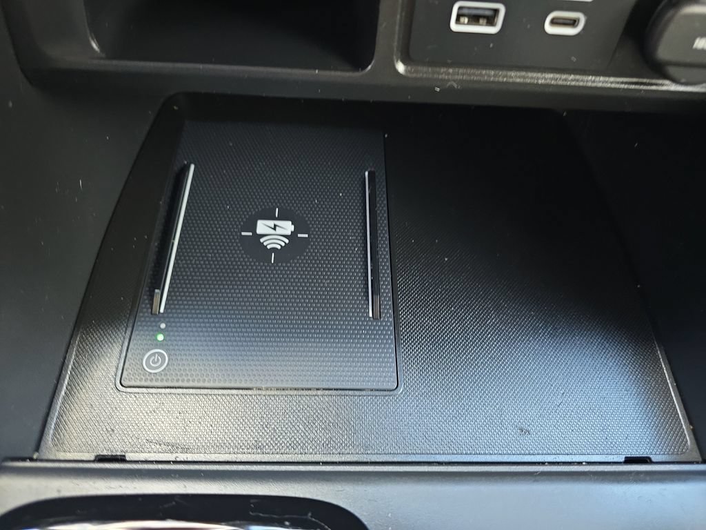 Used 2025 Honda Pilot EX-L image 32