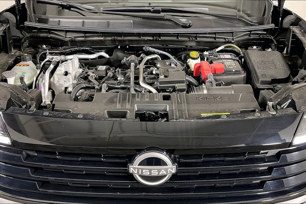 Certified 2025 Nissan Kicks SV image 13