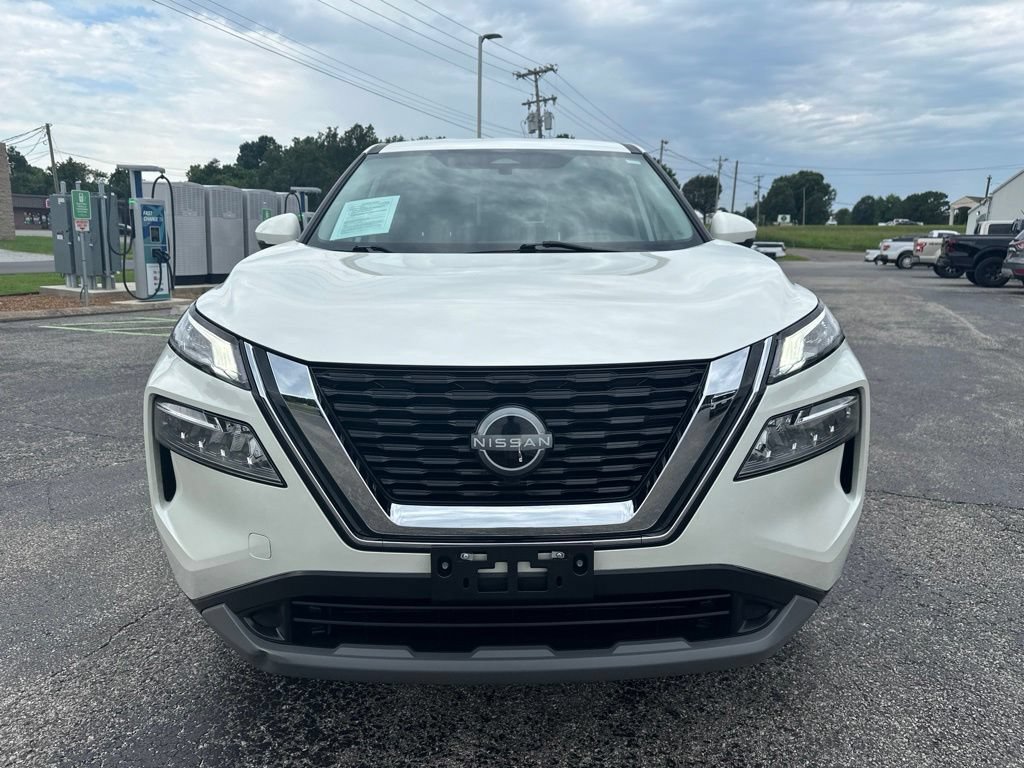 Used 2023 Nissan Rogue SV FWD image 8