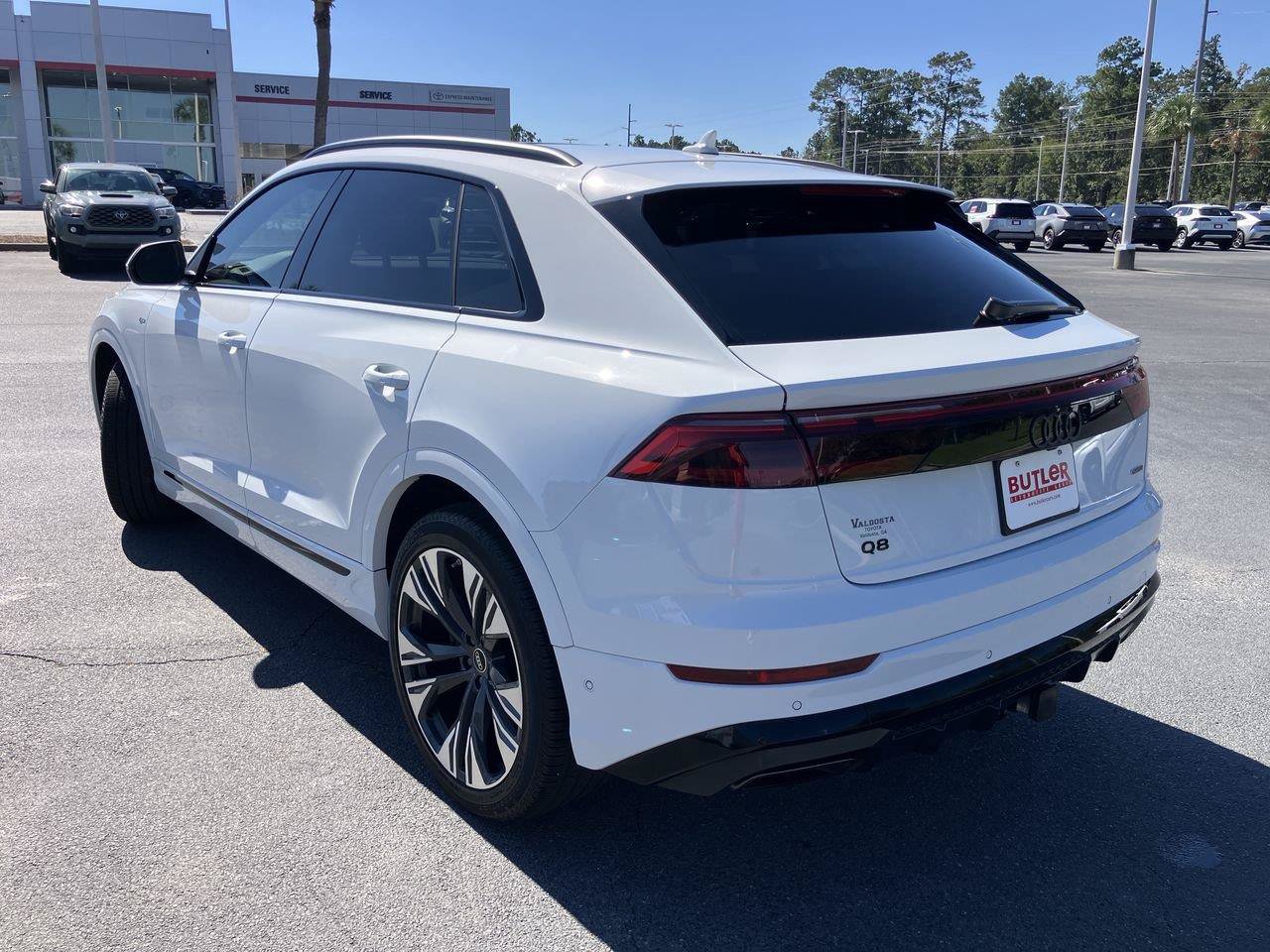 Used 2026 Audi Q8 Premium Plus AWD/4WD image 3