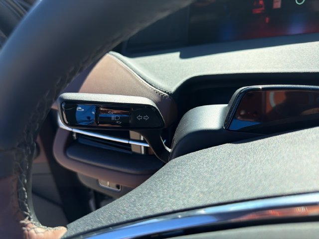 New 2026 Lincoln Navigator Reserve AWD/4WD image 25