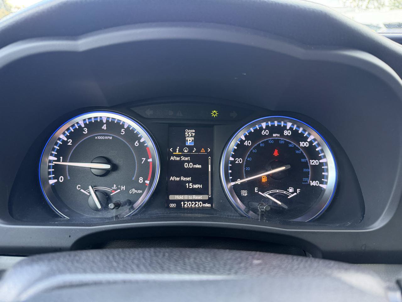 Used 2014 Toyota Highlander XLE AWD/4WD image 17