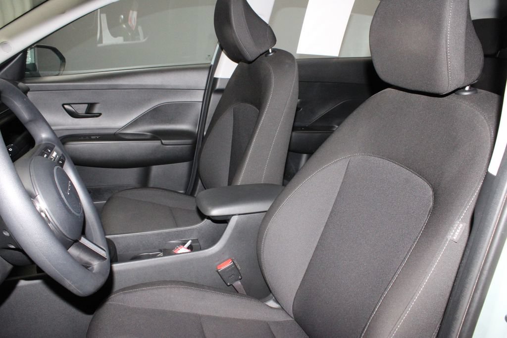Used 2024 Hyundai Kona SE AWD/4WD image 23