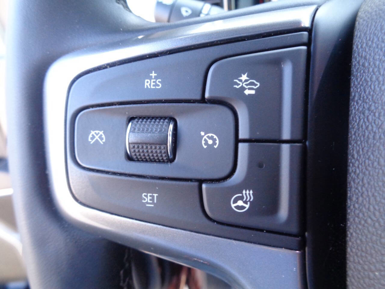 Used 2024 Chevrolet Silverado 2500 LT w/ Texas Edition image 91