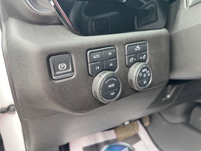 Used 2024 Chevrolet Silverado 1500 RST image 16