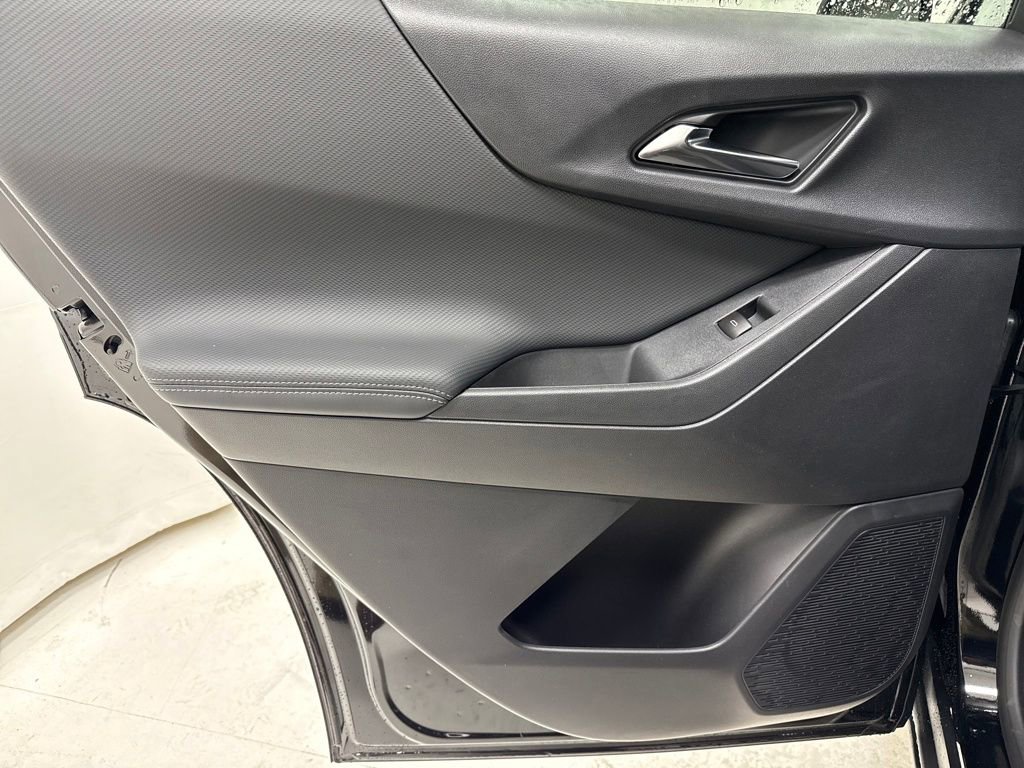 New 2026 Chevrolet Equinox LT w/ Midnight Edition image 14