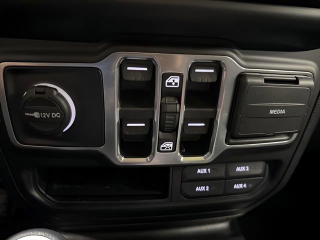 Used 2023 Jeep Wrangler Unlimited Sport AWD/4WD image 22
