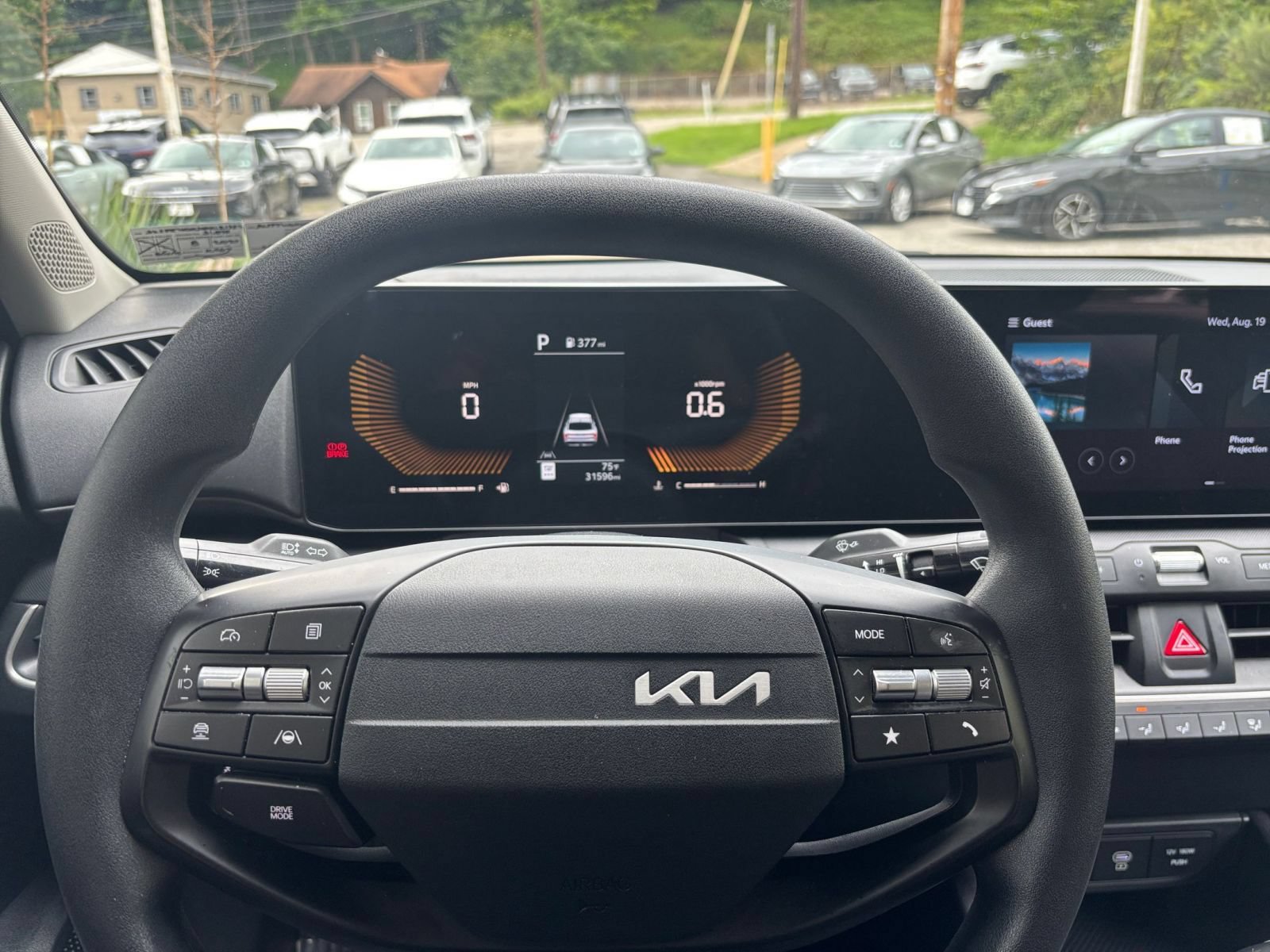 Used 2025 Kia K4 FWD image 27