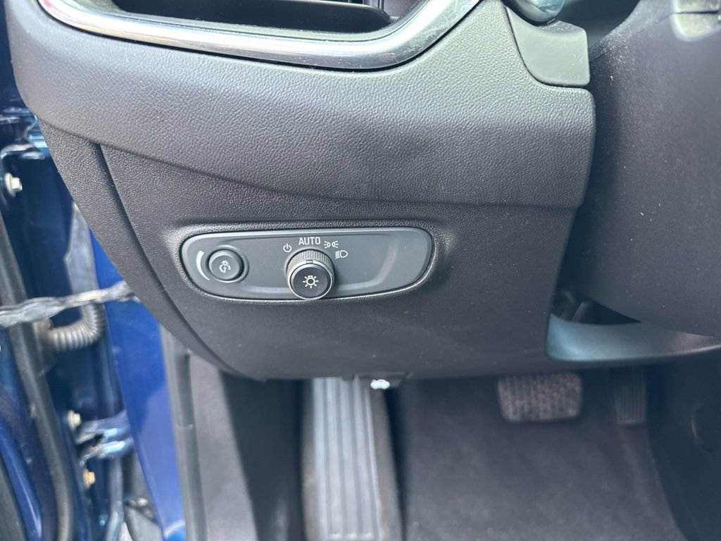 Used 2019 Chevrolet Equinox LT image 40