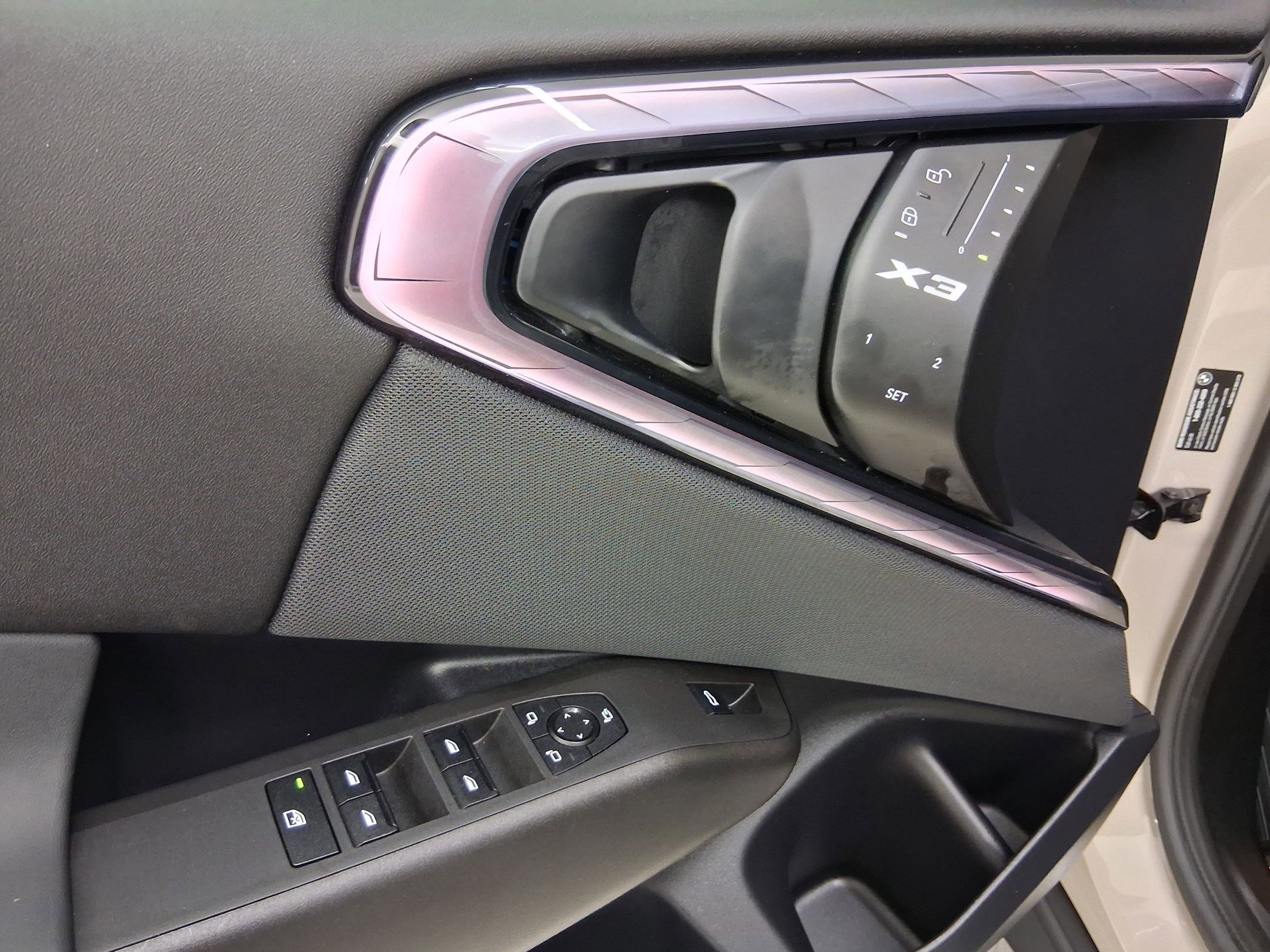 Certified 2025 BMW X3 xDrive30i w/ Convenience Package AWD/4WD image 12