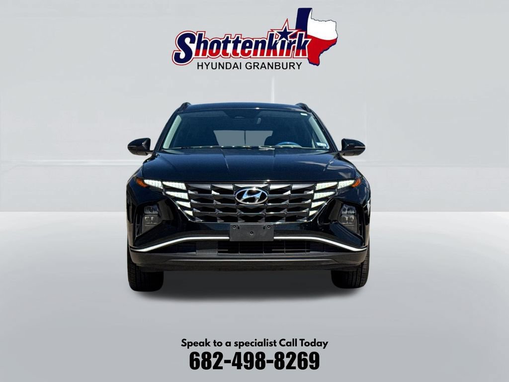 Used 2023 Hyundai Tucson SEL FWD image 2