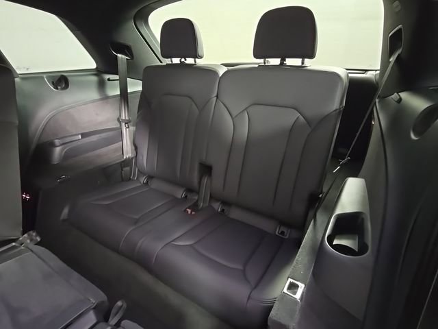 Used 2023 Audi Q7 3.0T Prestige image 14