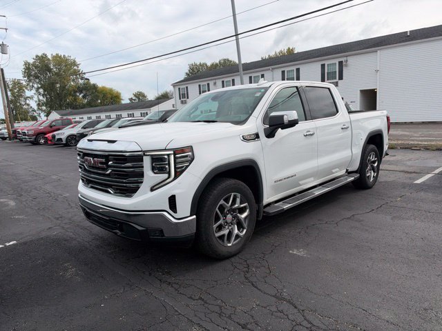 Used 2023 GMC Sierra 1500 SLT w/ SLT Convenience Package AWD/4WD image 10