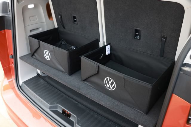 Used 2025 Volkswagen ID. Buzz 1st Edition RWD image 30