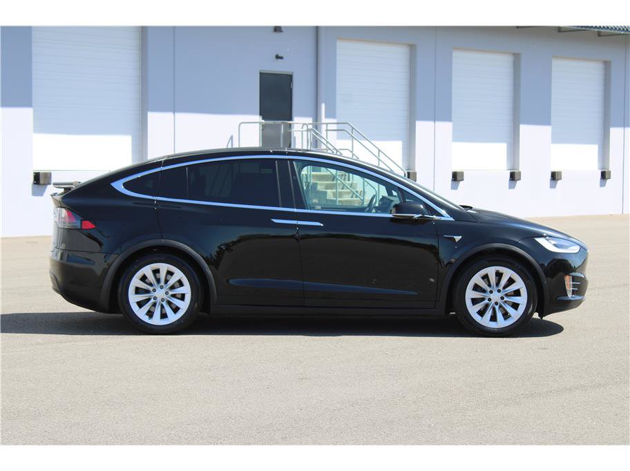 Used 2018 Tesla Model X 75D AWD/4WD image 4