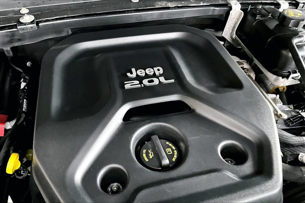 Used 2021 Jeep Wrangler Unlimited Rubicon w/ LED Lighting Group AWD/4WD image 31