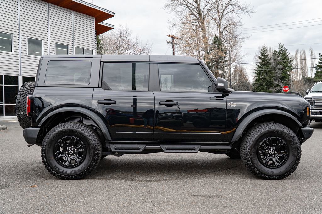 Used 2024 Ford Bronco Wildtrak image 2