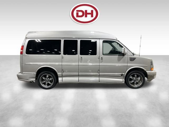 Used 2008 GMC Savana 1500 AWD w/ Preferred Equipment Group image 2
