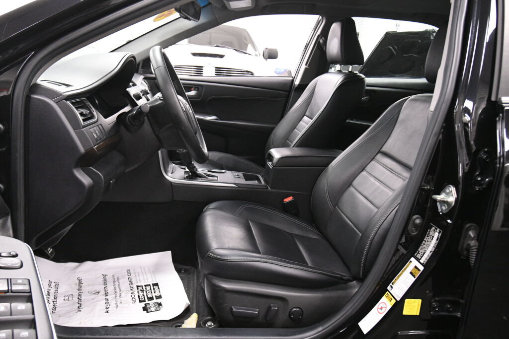 Used 2015 Toyota Camry XLE FWD image 10