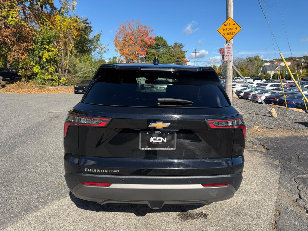 Used 2026 Chevrolet Equinox LT AWD/4WD image 4