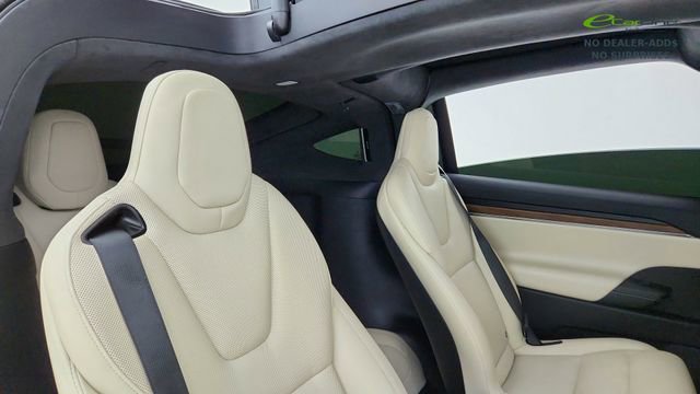 Used 2023 Tesla Model X image 24