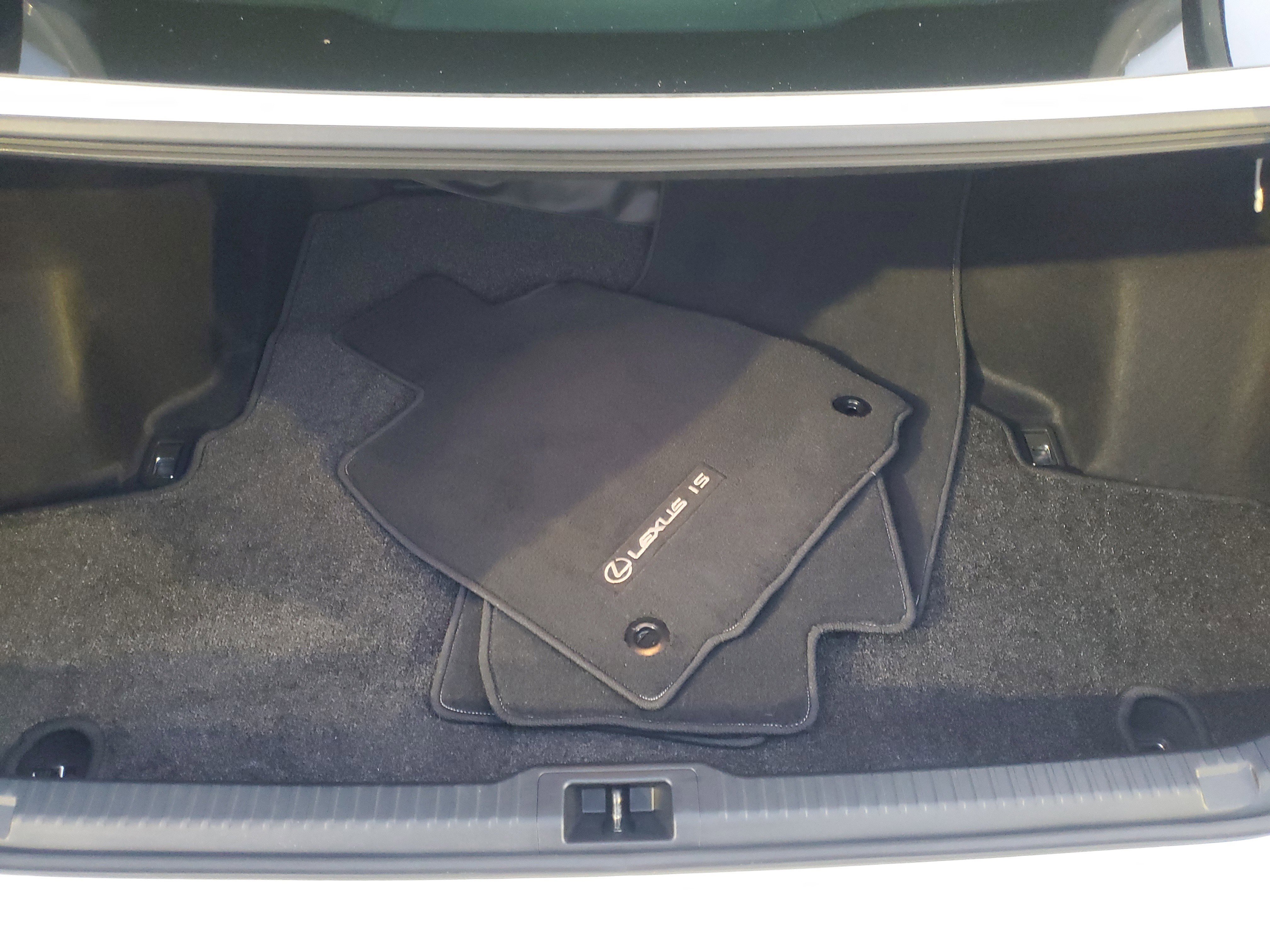 Used 2025 Lexus IS 350 F Sport image 8