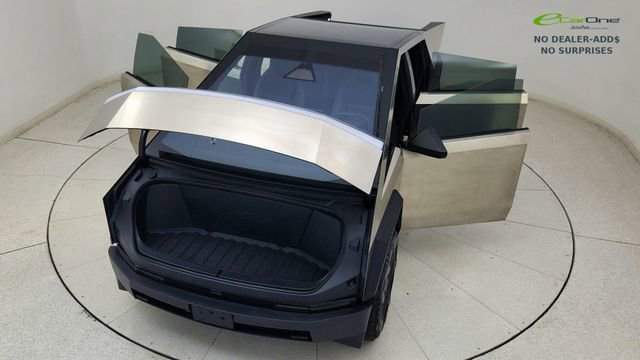 Used 2024 Tesla Cybertruck AWD Crew Cab image 80