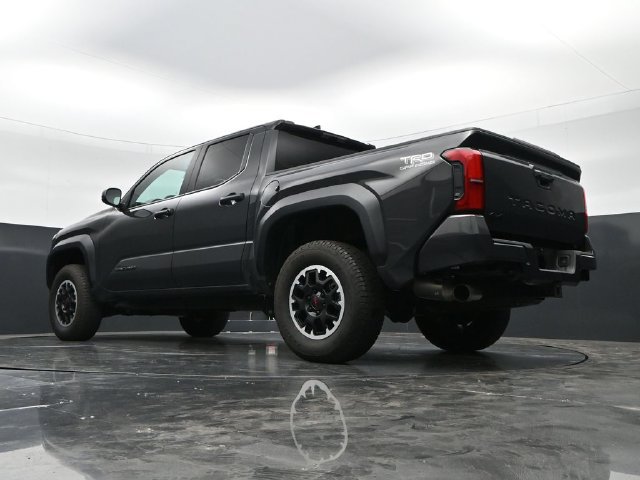 Used 2024 Toyota Tacoma TRD Off-Road AWD/4WD image 41