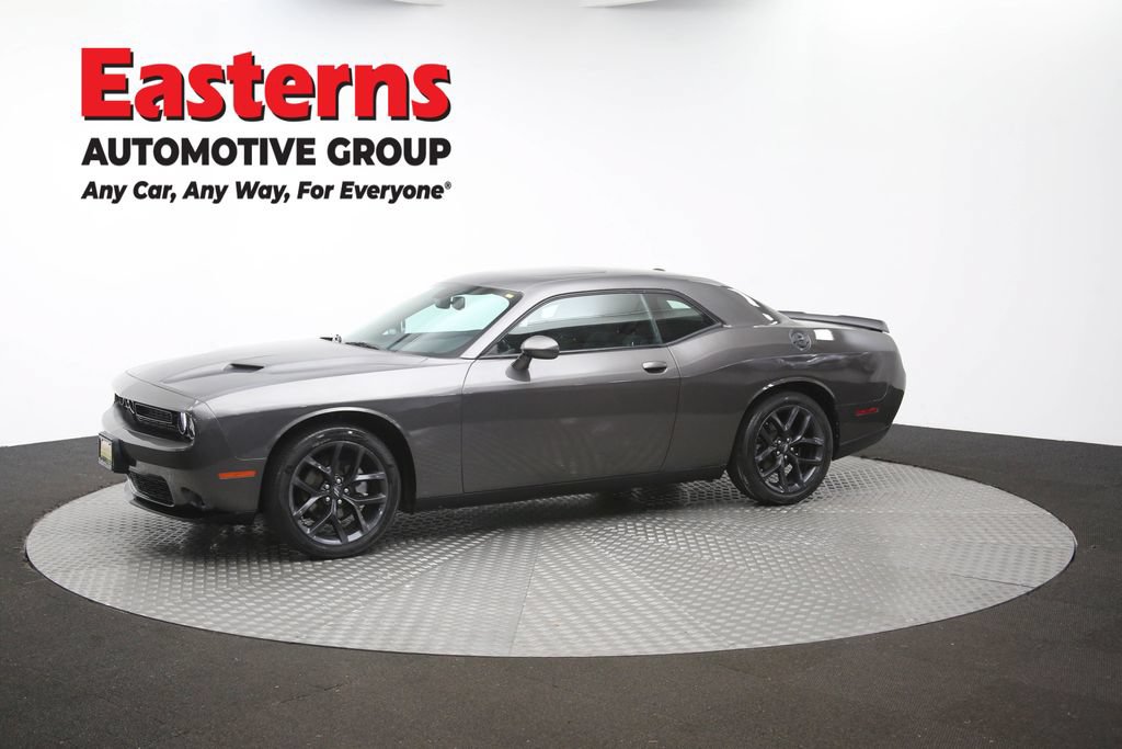 Used 2022 Dodge Challenger SXT w/ Driver Convenience Group RWD image 55