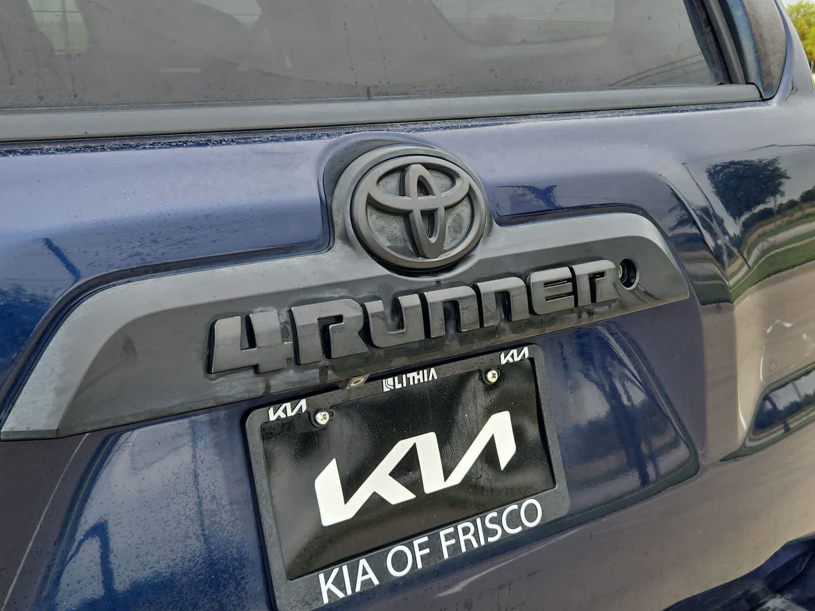 Used 2018 Toyota 4Runner TRD Off-Road Premium AWD/4WD image 12