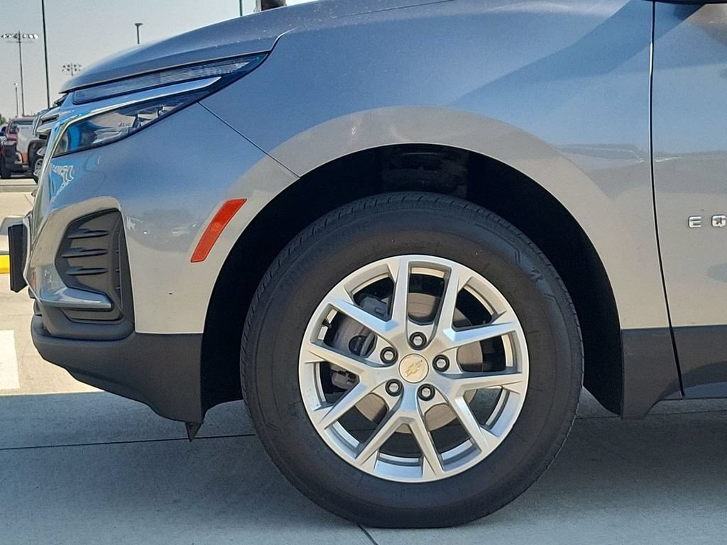 Used 2023 Chevrolet Equinox LS w/ LS Convenience Package AWD/4WD image 38