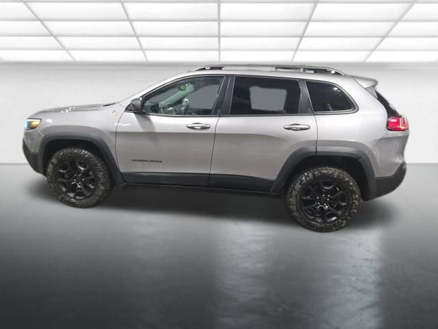 Used 2019 Jeep Cherokee Trailhawk image 8