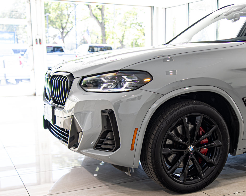 Used 2024 BMW X3 xDrive30i AWD/4WD image 4