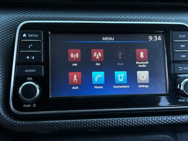 Used 2020 Nissan Kicks S image 23