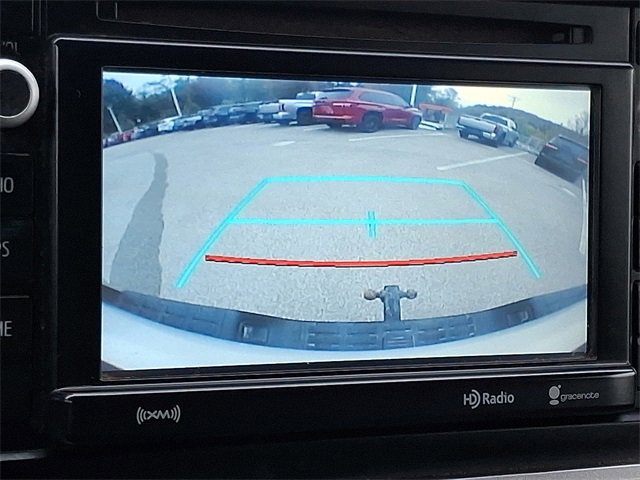 Used 2017 Toyota Tacoma SR5 w/ SR5 Appearance Package (SM) image 15